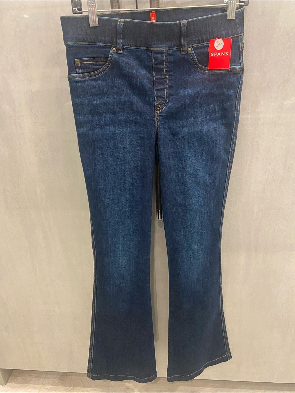 NWT SPANX Women’s Dark Wash Flared Jeans size Small Petite
